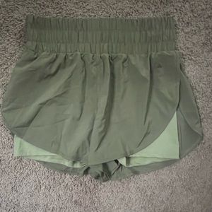 Vitality/Balance Athletica Vista Shorts